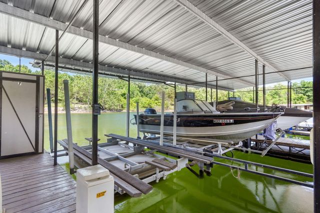 9 Bridgeview Drive, Kimberling City, MO 65686