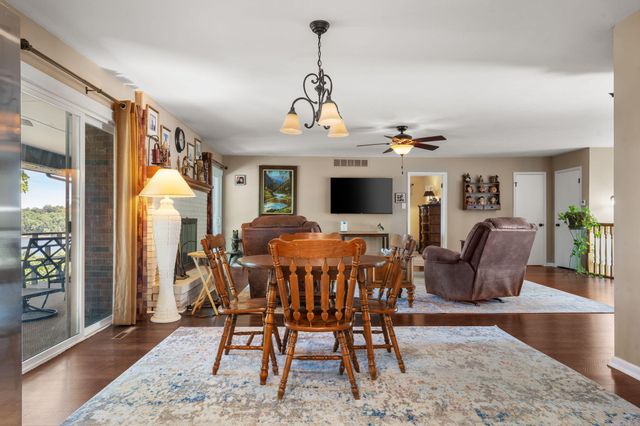 9 Bridgeview Drive, Kimberling City, MO 65686