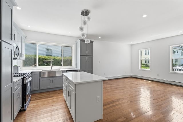 24 Marblehead St, North Andover, MA 01845