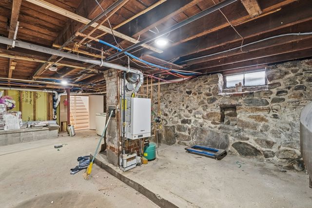 24 Marblehead St, North Andover, MA 01845