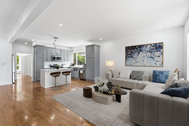 24 Marblehead St, North Andover, MA 01845