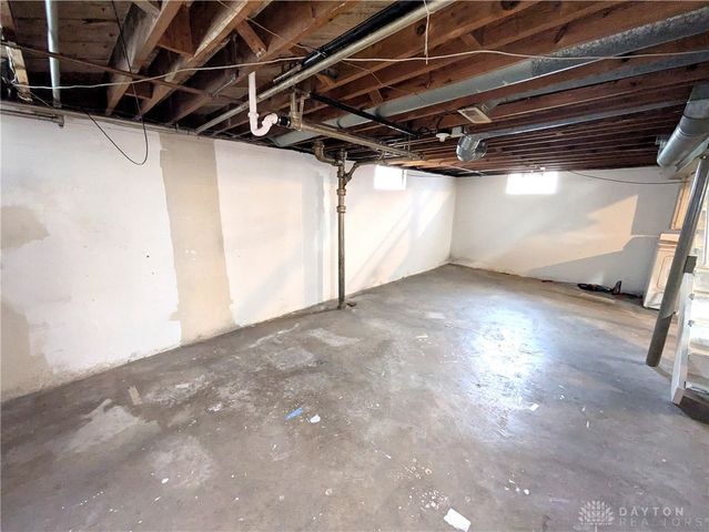 223 Shadowlawn Avenue, Dayton, OH 45419