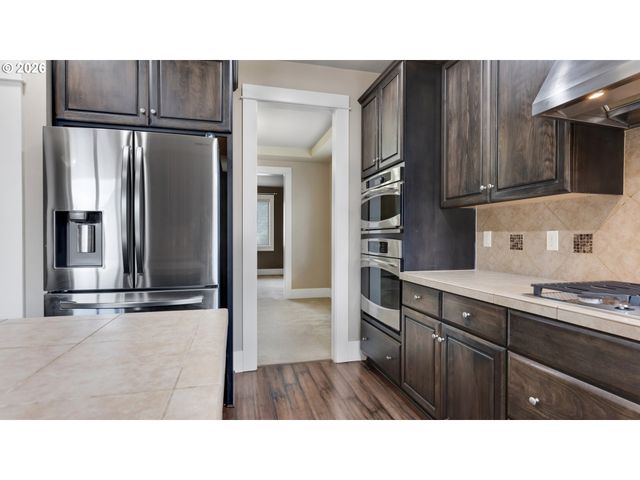 11126 Se PHEASANT RIDGE Dr, Happy Valley, OR 97086