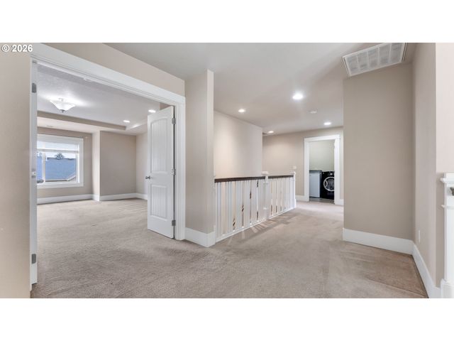 11126 Se PHEASANT RIDGE Dr, Happy Valley, OR 97086