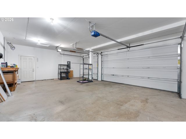 11126 Se PHEASANT RIDGE Dr, Happy Valley, OR 97086