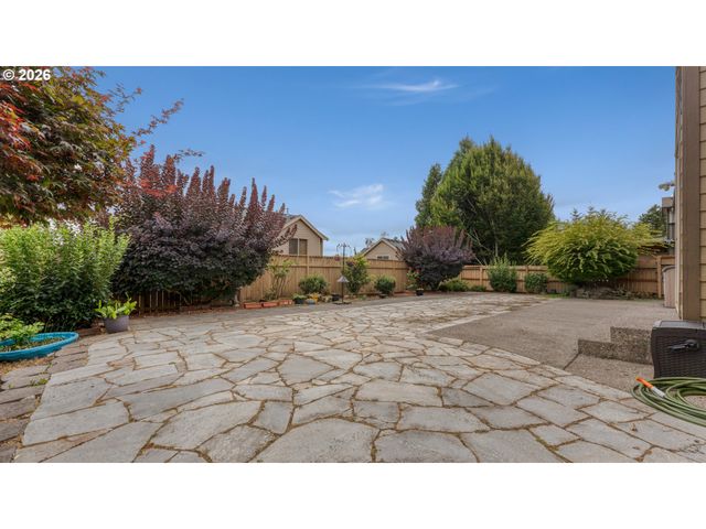 11126 Se PHEASANT RIDGE Dr, Happy Valley, OR 97086