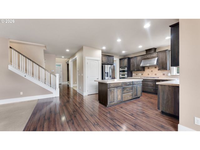 11126 Se PHEASANT RIDGE Dr, Happy Valley, OR 97086