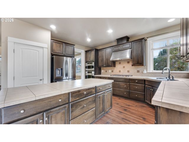 11126 Se PHEASANT RIDGE Dr, Happy Valley, OR 97086