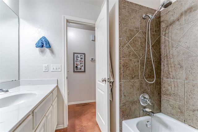 10929 NW 37th Street, Yukon, OK 73099