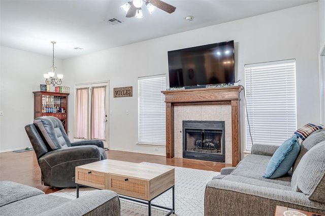10929 NW 37th Street, Yukon, OK 73099