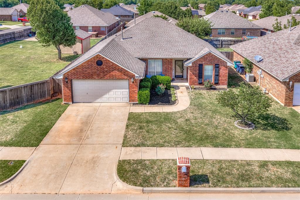 10929 NW 37th Street, Yukon, OK 73099