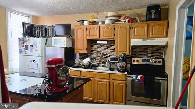 6147 CHRISTIAN ST, Philadelphia, PA 19143