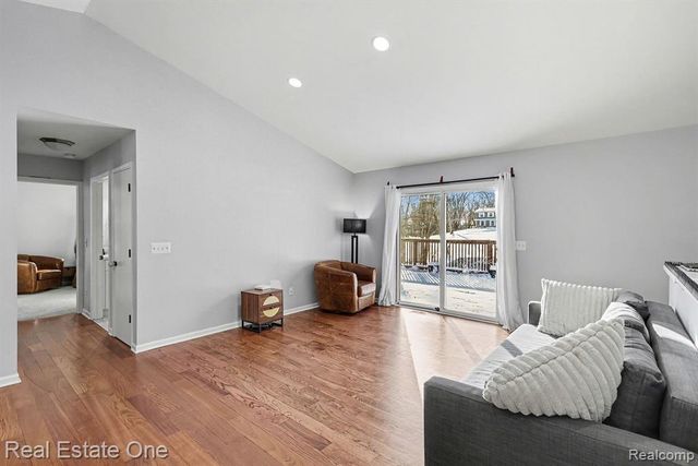 10540 Kenrich Drive, Brighton, MI 48116