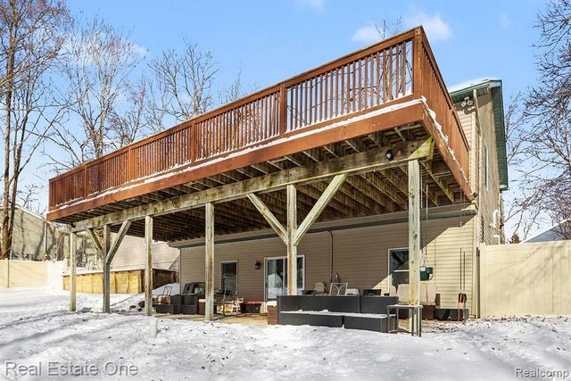 10540 Kenrich Drive, Brighton, MI 48116