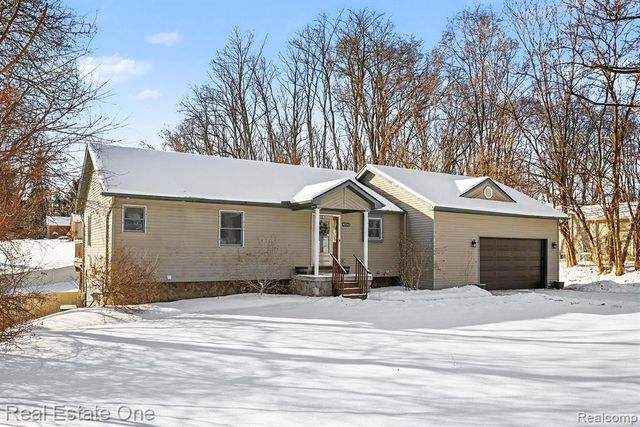 10540 Kenrich Drive, Brighton, MI 48116