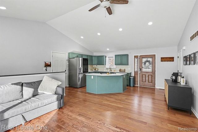 10540 Kenrich Drive, Brighton, MI 48116