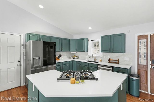 10540 Kenrich Drive, Brighton, MI 48116