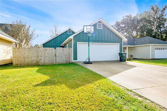 10123 Papas Street, Daphne, AL 36526