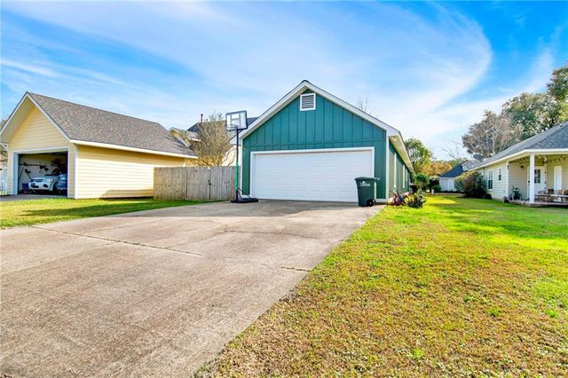 10123 Papas Street, Daphne, AL 36526