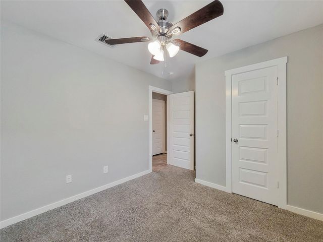 8122 Hush Heights Drive, Rosharon, TX 77583