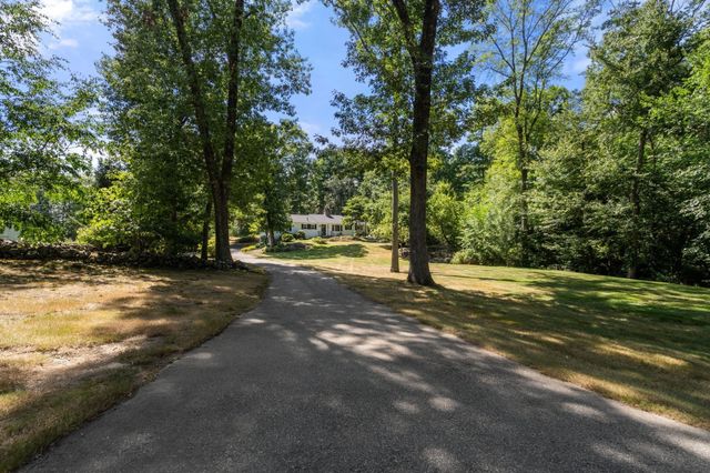 24 Great Rock Road, Sherborn, MA 01770