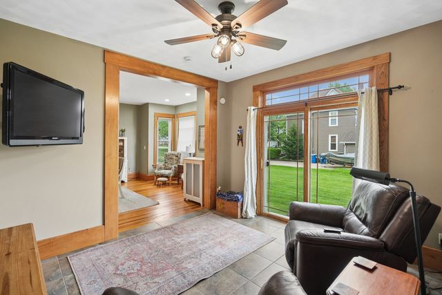 110 N. 4TH Street, Eldridge, IA 52748