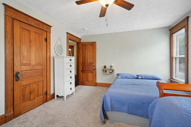 110 N. 4TH Street, Eldridge, IA 52748