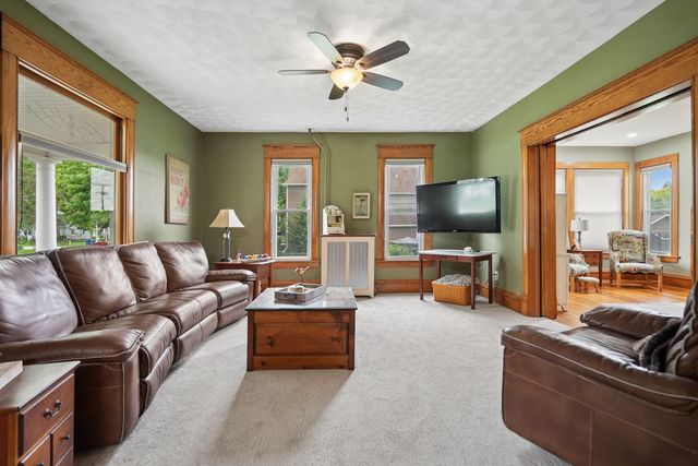110 N. 4TH Street, Eldridge, IA 52748