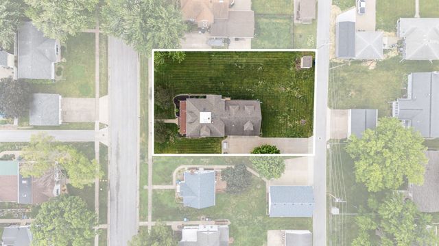 110 N. 4TH Street, Eldridge, IA 52748
