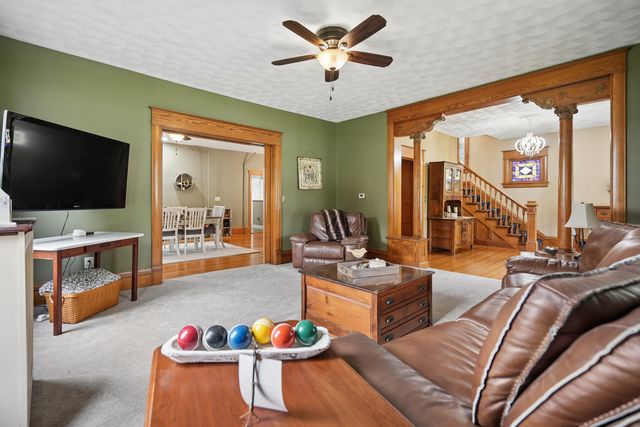110 N. 4TH Street, Eldridge, IA 52748