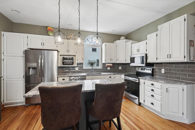 110 N. 4TH Street, Eldridge, IA 52748