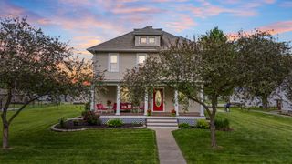 110 N. 4TH Street, Eldridge, IA 52748