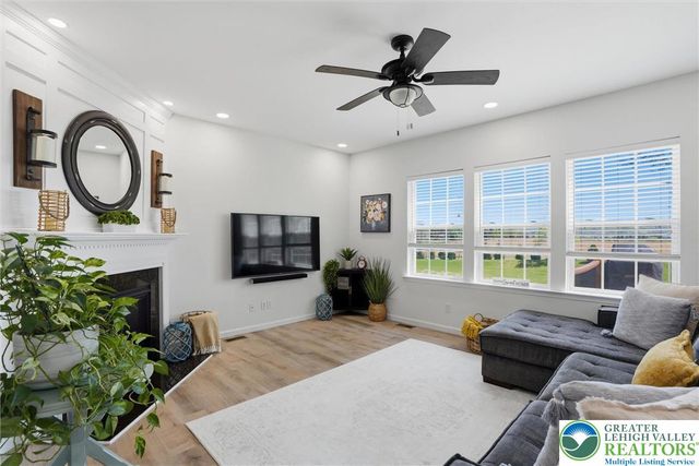 9206 Windy Bush Lane, Upper Macungie Twp, PA 18031