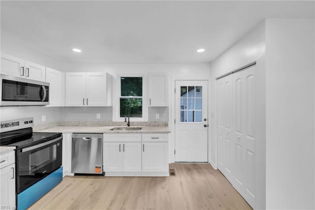 4006 Hamilton ST, Chesapeake, VA 23324