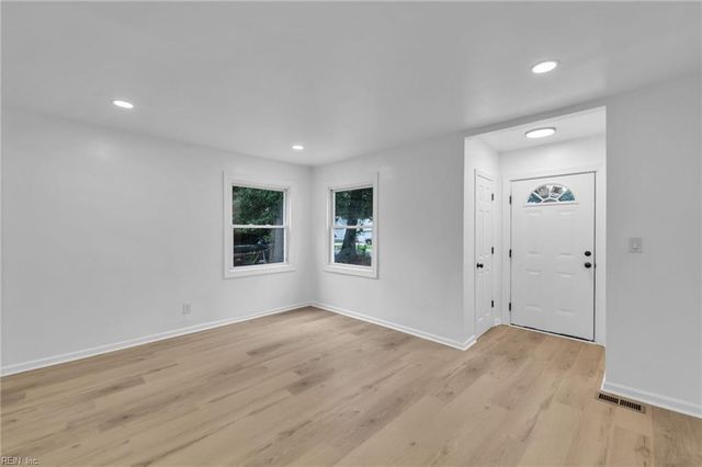 4006 Hamilton ST, Chesapeake, VA 23324