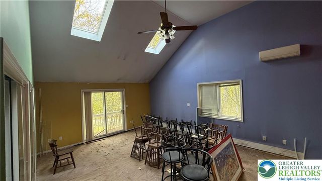 2982 Grace Terrace, Coolbaugh Twp, PA 18466
