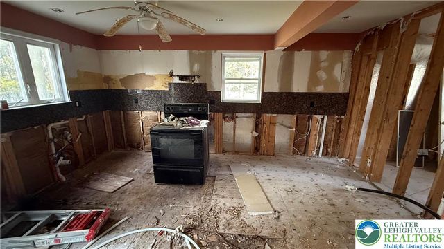 2982 Grace Terrace, Coolbaugh Twp, PA 18466