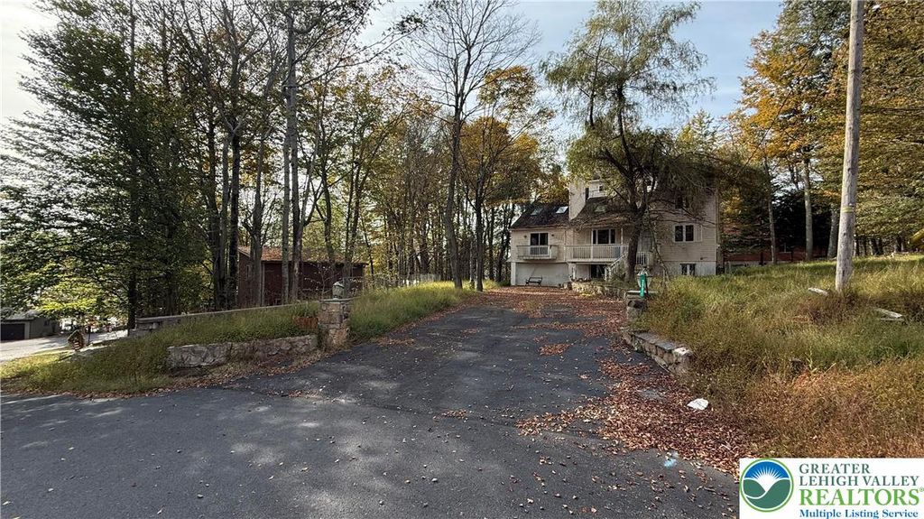 2982 Grace Terrace, Coolbaugh Twp, PA 18466