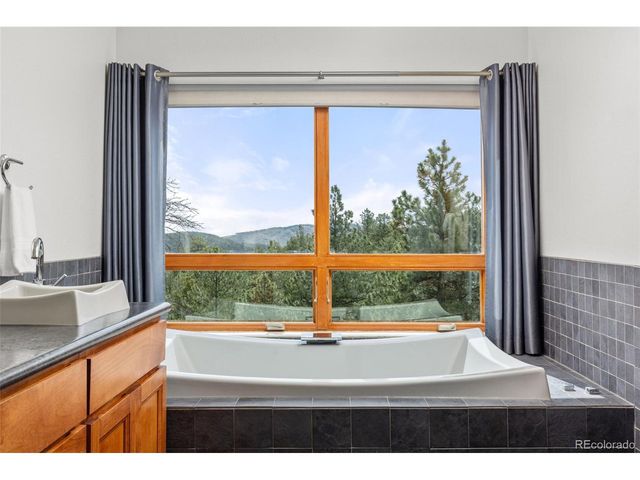 729 Sawmill Rd, Loveland, CO 80537