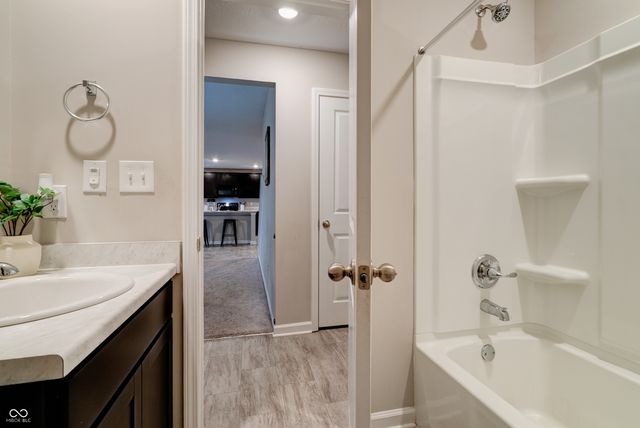 1424 Crabapple Road, Franklin, IN 46131