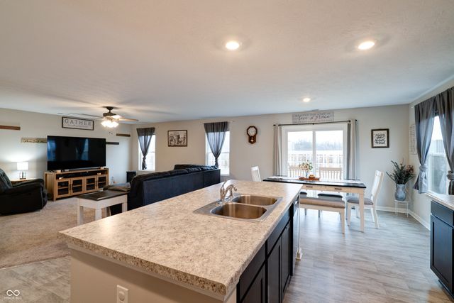 1424 Crabapple Road, Franklin, IN 46131