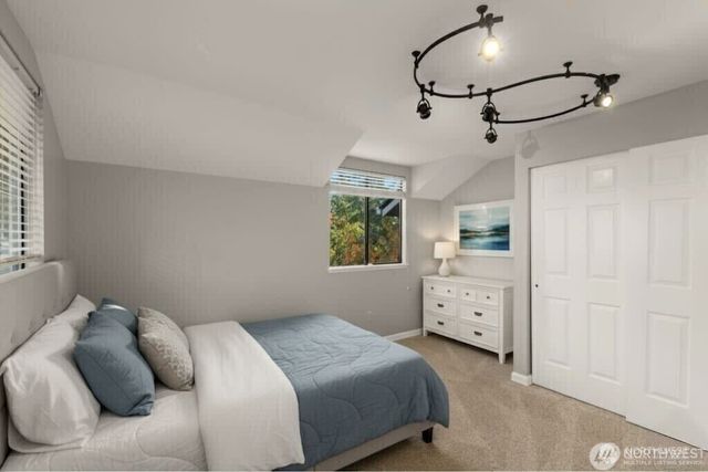 24230 SE 44th Street, Sammamish, WA 98029