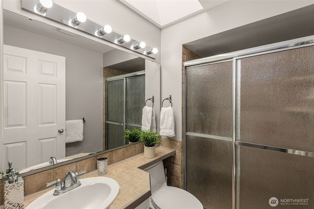 24230 SE 44th Street, Sammamish, WA 98029