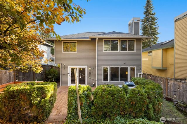 24230 SE 44th Street, Sammamish, WA 98029