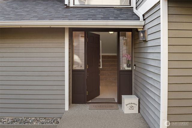 24230 SE 44th Street, Sammamish, WA 98029