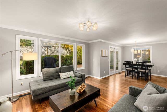 24230 SE 44th Street, Sammamish, WA 98029