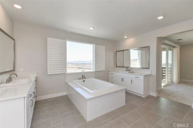 132 Chorus, Irvine, CA 92618