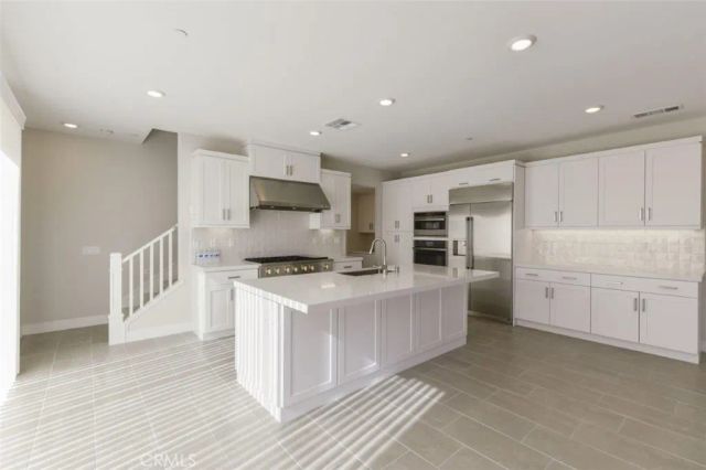 132 Chorus, Irvine, CA 92618