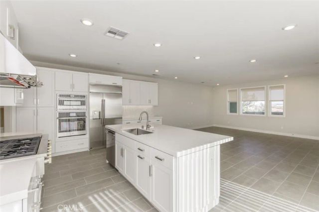 132 Chorus, Irvine, CA 92618