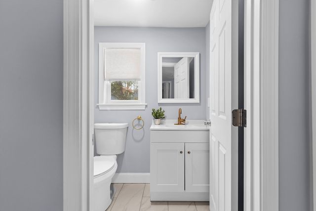 15 Florida Ave, Plymouth, MA 02360